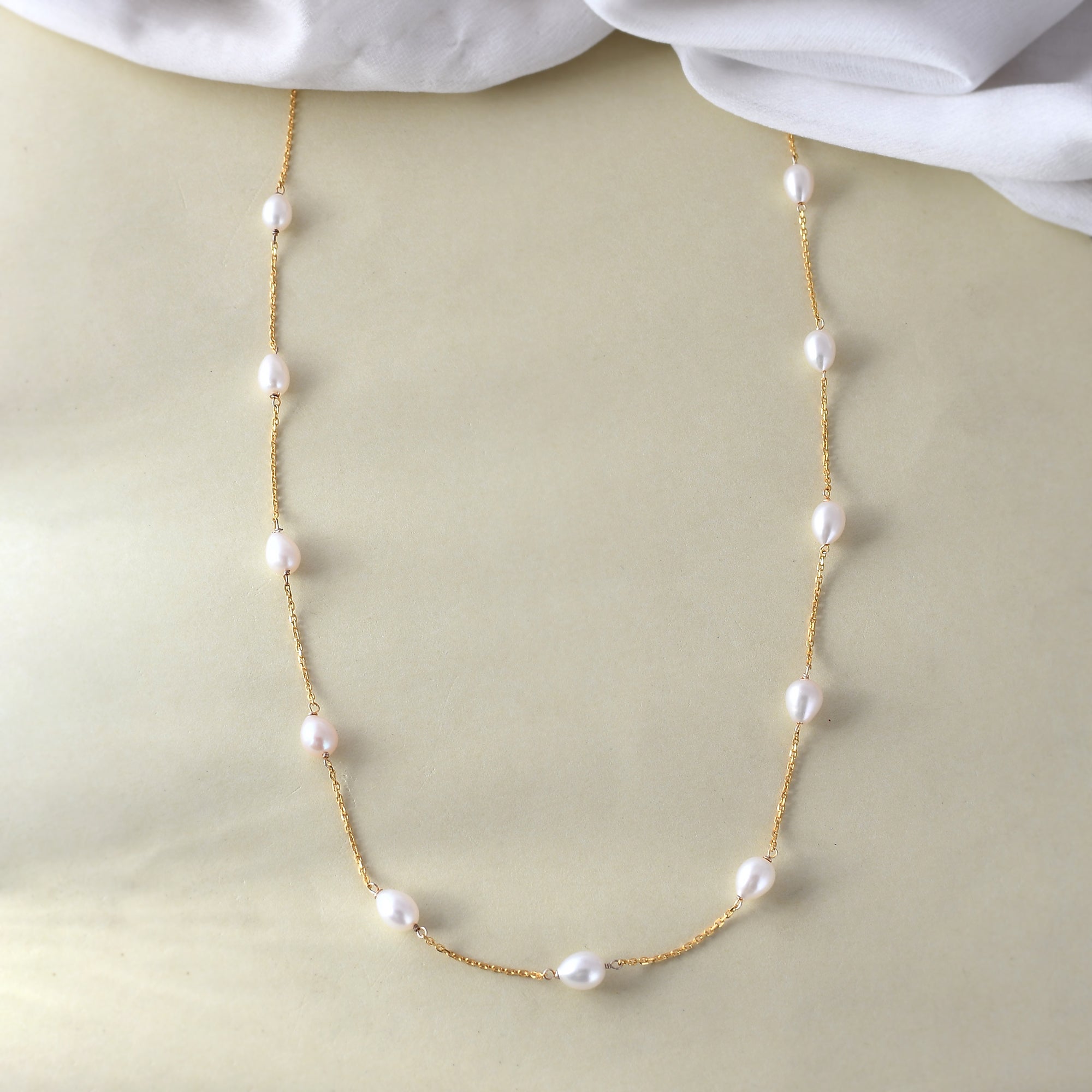 Pearl neck chain