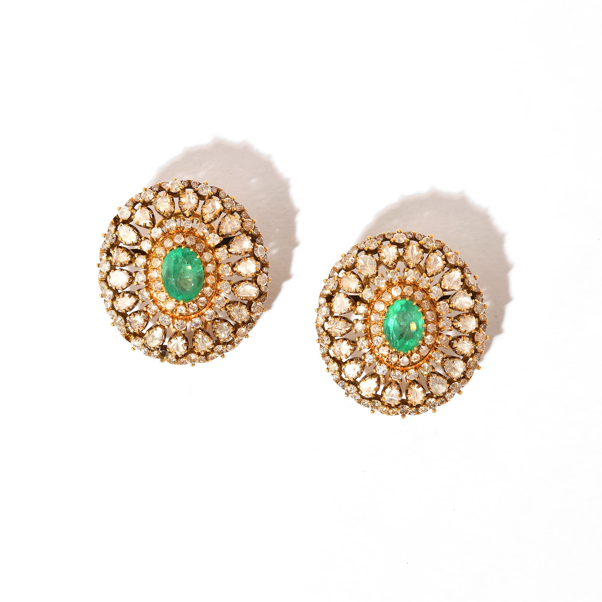 Noor studs