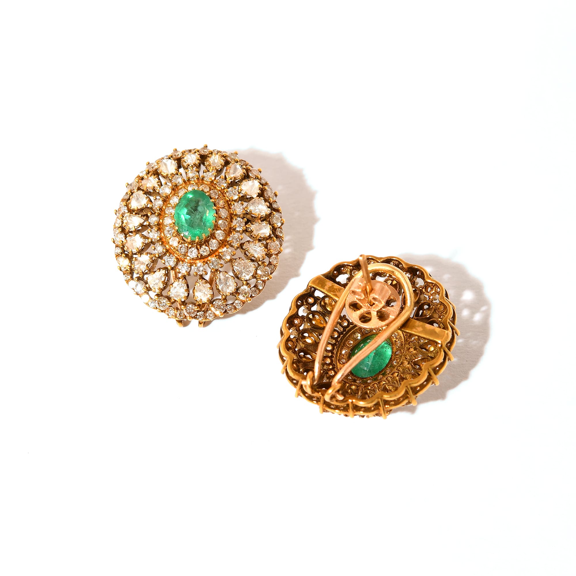 Noor studs