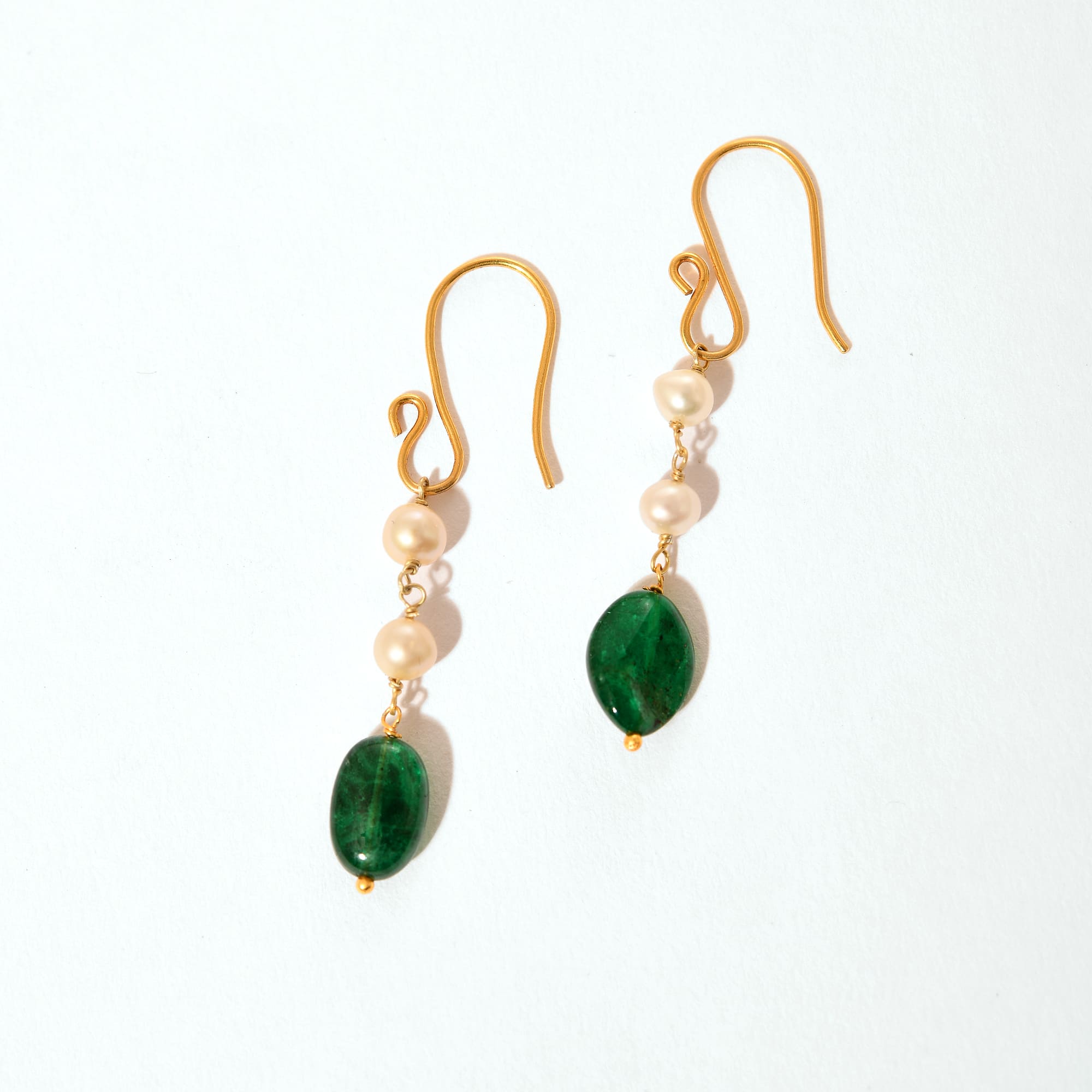 The Emerald and Pearl Earring